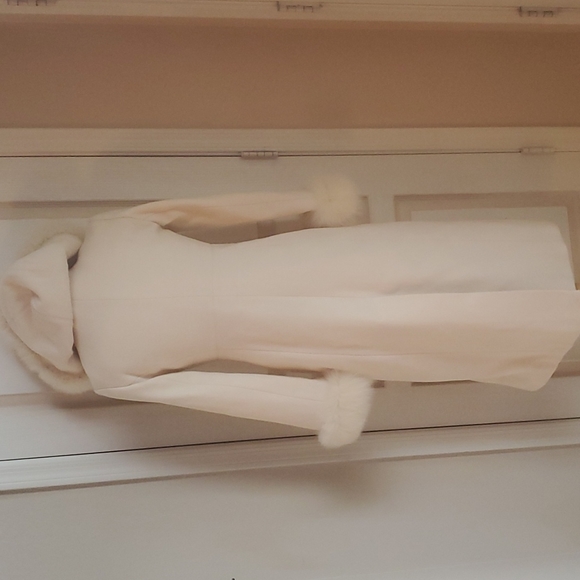 Vanilla Cream Lambswool & Fox Fur Coat - Picture 6 of 8